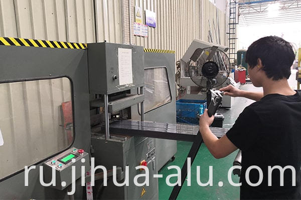 End Face Milling of Middle Column